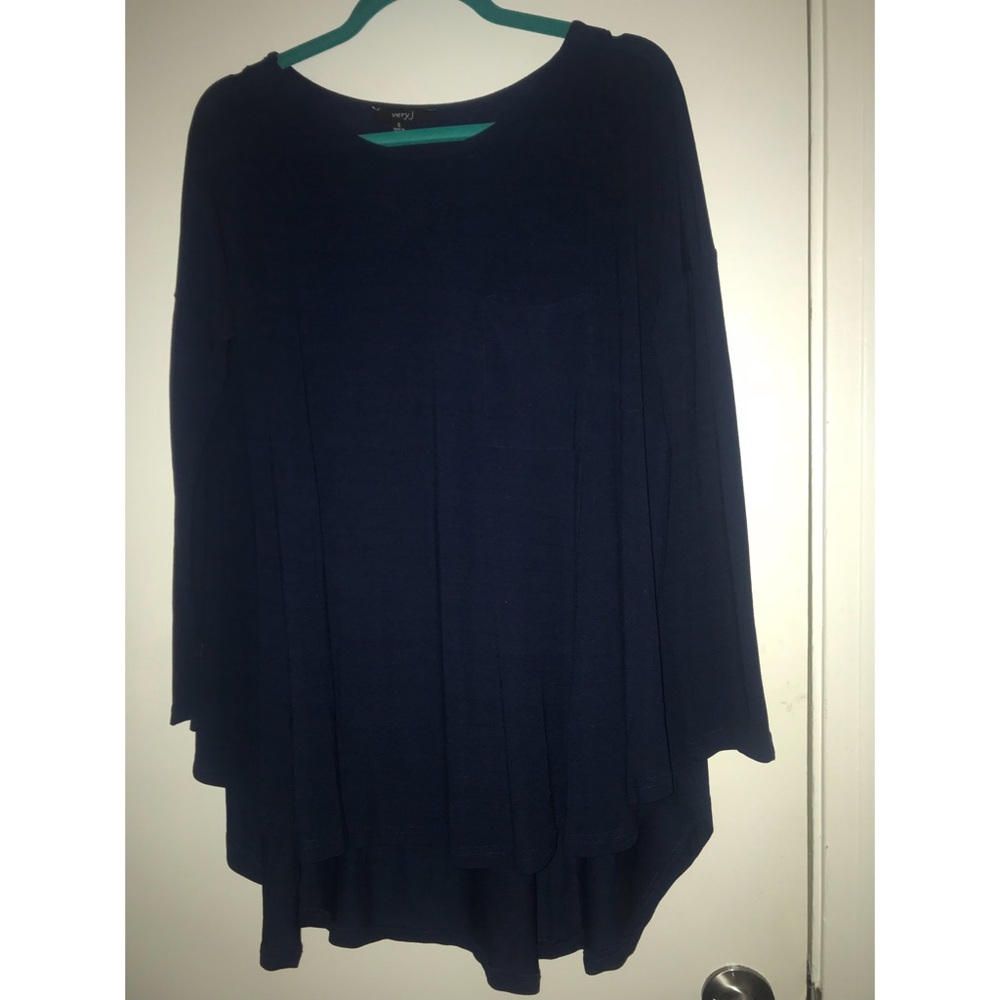 Navy top